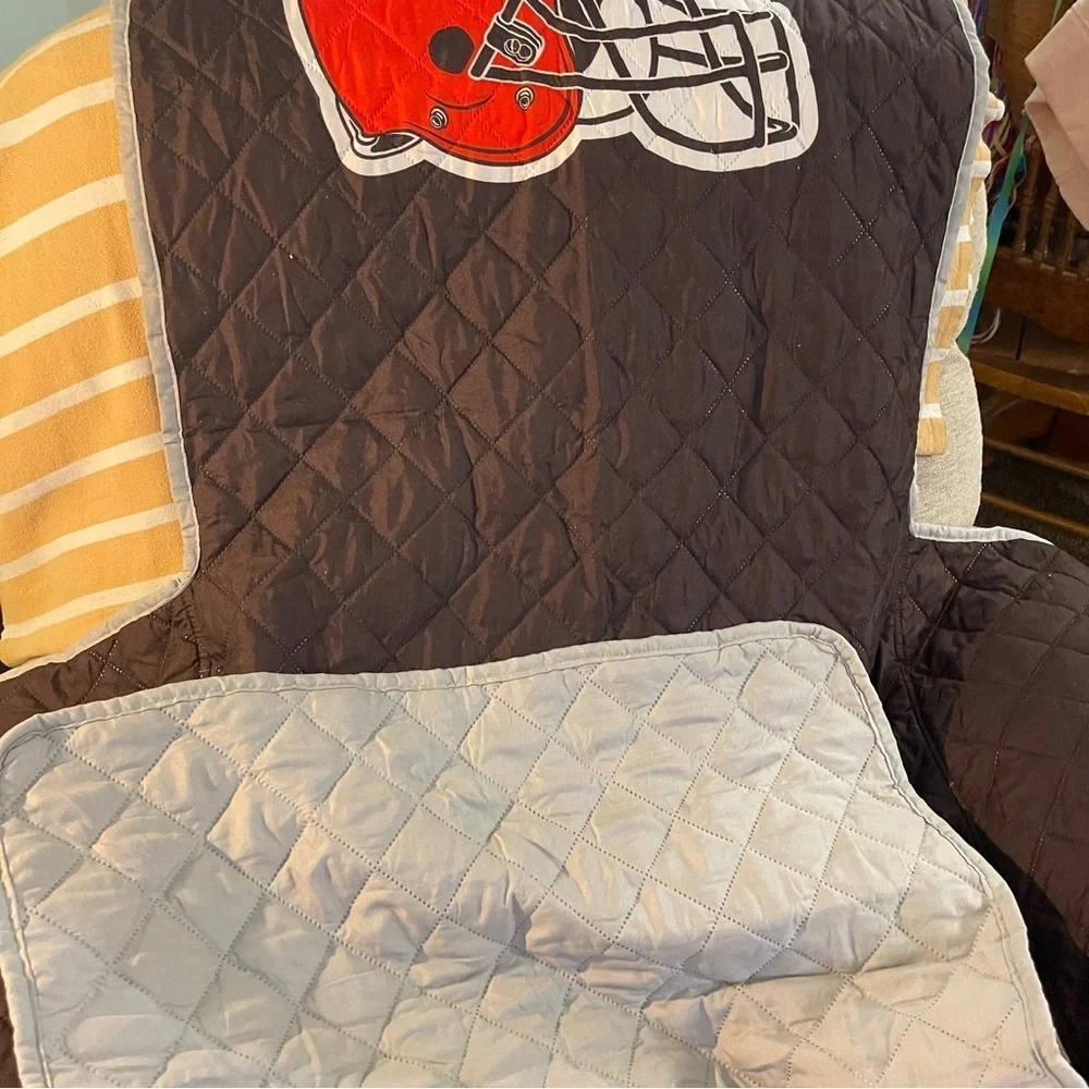 CLEVELAND BROWNS Official NFL Quilted Recliner Protector Cover 80